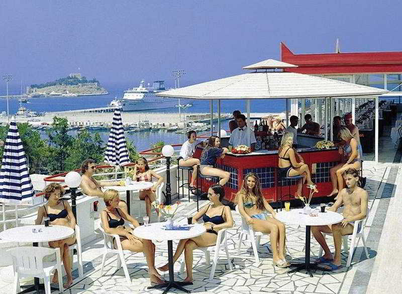 Surtel Hotel 쿠사다시 외부 사진